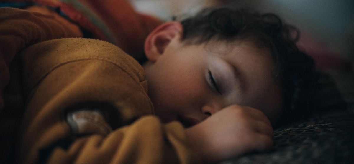 5 trucchi utili per far dormire un bambino tutta la notte senza svegliarsi