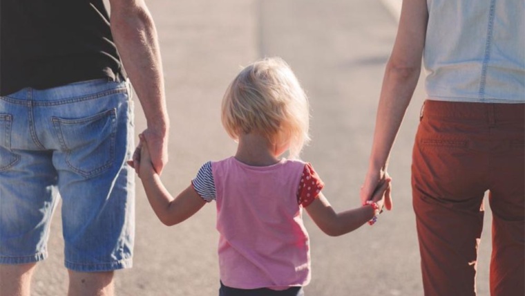 4 cose che dovresti sempre fare per essere un buon genitore, secondo lo psicologo