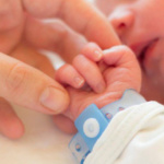 5 regole che tutti devono rispettare quando porti a casa il neonato