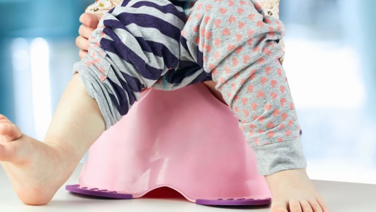 Spannolinamento difficile? 4 modi per convincere il bambino a togliere il pannolino