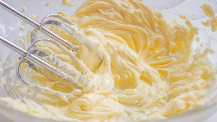 Crema pasticcera? Si, ma al limoncello! Scopri il segreto per farla così buona e liscia