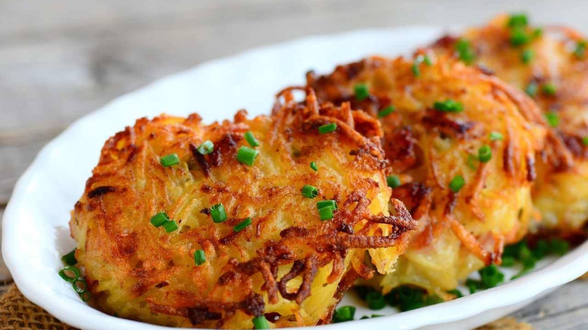 Non sai cosa preparare per cena? Le croccantine di patate sono così buone che andranno a ruba!