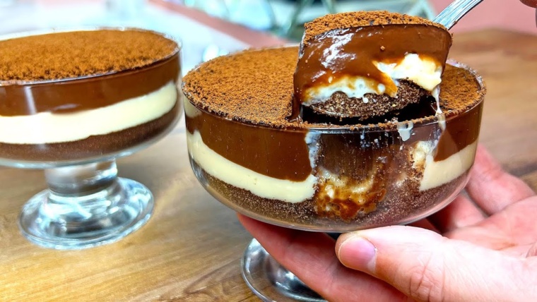 Hai voglia di un dolce veloce? Il dessert al cacao e vaniglia senza forno, è delizioso!