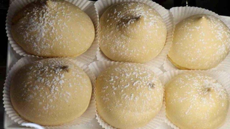 Tette delle monache, il dolce pugliese ripieno di crema pasticcera che si scioglie in bocca!