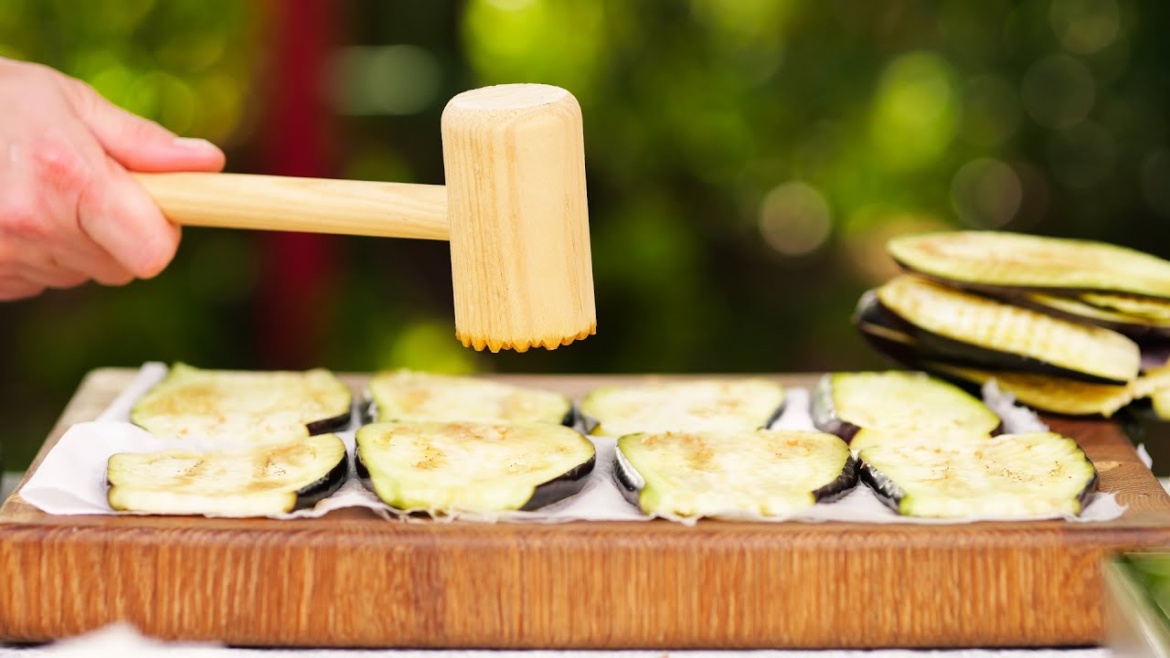 Melanzane, preparatele così e finiranno all’istante | Ormai faccio questa ricetta ogni settimana!